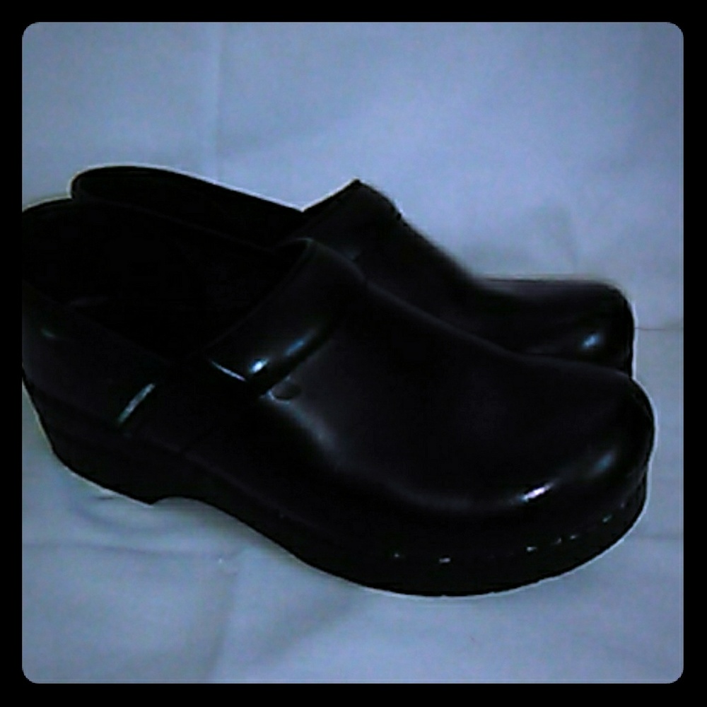 Dansko Classic Clogs Narrow Fit